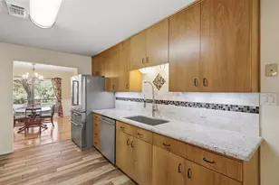 2108 Edgewood Ct, Arlington, TX 76013 - Photo 6