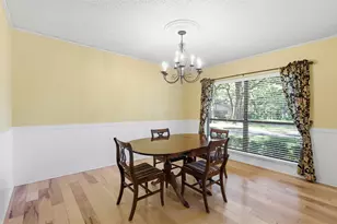 2108 Edgewood Ct, Arlington, TX 76013 - Photo 10