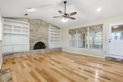 2108 Edgewood Court, Arlington, TX 76013 - Photo 12
