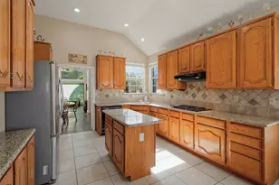 5013 Ridgecrest Dr, The Colony, TX 75056 - Photo 18