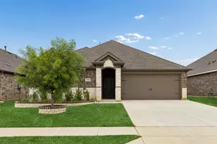 9721 Daisy Mae Ln, Aubrey, TX 76227 - Photo 1