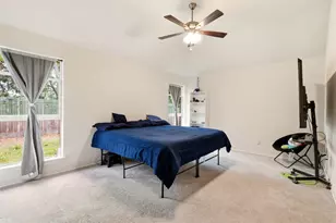 1924 Carrington, Glenn Heights, TX 75154 - Photo 6