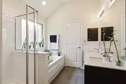 1924 Carrington, Glenn Heights, TX 75154 - Photo 8