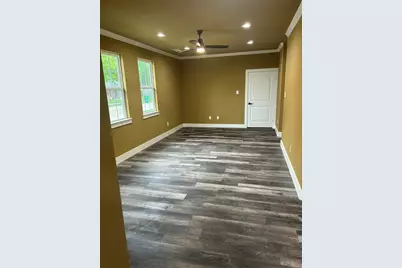 108 Griffin Street, Waxahachie, TX 75165 - Photo 2