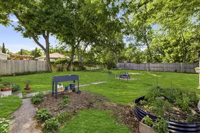 1706 Kirby Road, Carrollton, TX 75006 - Photo 10