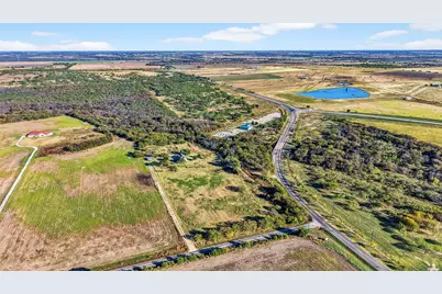 120 Vaughan Ln, Tioga, TX 76271 - Photo 14