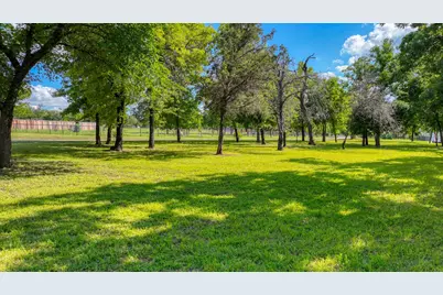 315 Arborview Drive, Weatherford, TX 76088 - Photo 2