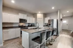 1508 Frst Pk Dr, Alvarado, TX 76009 - Photo 4