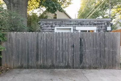 4704 Lafayette Avenue, Fort Worth, TX 76107 - Photo 2