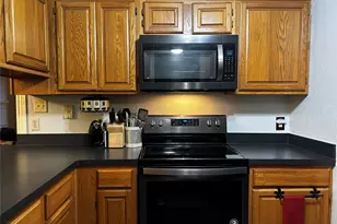 6852 Megan Ln, North Richland Hills, TX 76182 - Photo 6