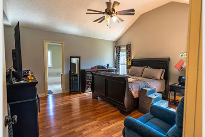 6852 Megan Lane, North Richland Hills, TX 76182 - Photo 14