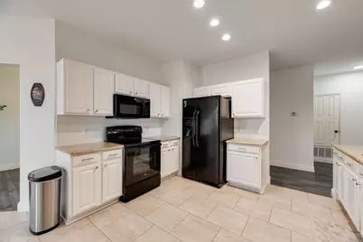 2025 Apple Drive, Little Elm, TX 75068 - Photo 10