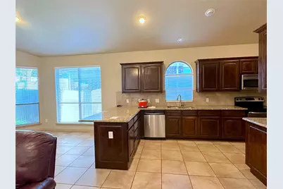 1212 Sunderland Lane, Fort Worth, TX 76134 - Photo 8