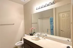 1212 Sunderland Ln, Fort Worth, TX 76134 - Photo 6