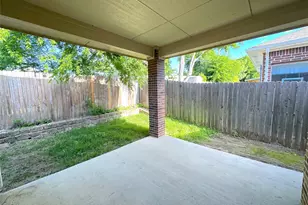 1212 Sunderland Ln, Fort Worth, TX 76134 - Photo 18