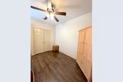 1212 Sunderland Lane, Fort Worth, TX 76134 - Photo 4