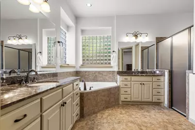 4349 Crestwood Court, Grapevine, TX 76051 - Photo 8