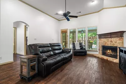 4349 Crestwood Court, Grapevine, TX 76051 - Photo 6