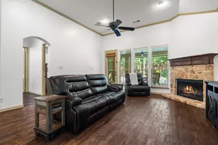 4349 Crestwood Ct, Grapevine, TX 76051 - Photo 6