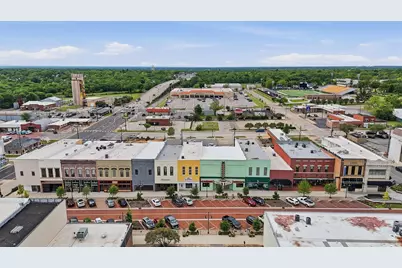 218 W Main Street, Denison, TX 75020 - Photo 8