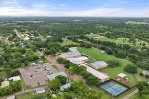 303 E McLain, Iredell, TX 76649 - Photo 32