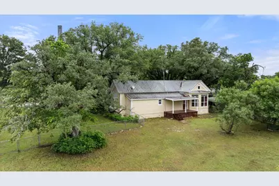 303 E McLain, Iredell, TX 76649 - Photo 28