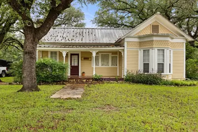 303 E McLain, Iredell, TX 76649 - Photo 2