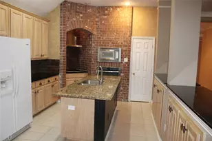 1712 Villa Ct, Corinth, TX 76210 - Photo 8