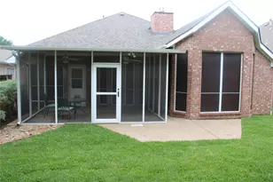 1712 Villa Ct, Corinth, TX 76210 - Photo 10