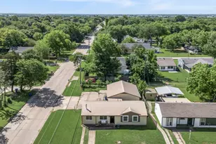 1201 Joly St, Ennis, TX 75119 - Photo 24