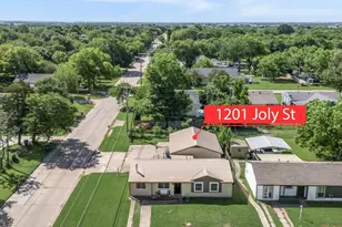1201 Joly St, Ennis, TX 75119 - Photo 2