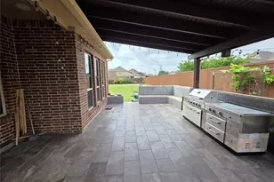 2016 Milano Ln, Lewisville, TX 75077 - Photo 36