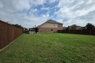 2016 Milano Ln, Lewisville, TX 75077 - Photo 40