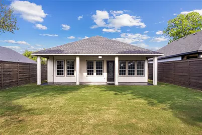 617 N Dwight Avenue, Dallas, TX 75211 - Photo 24