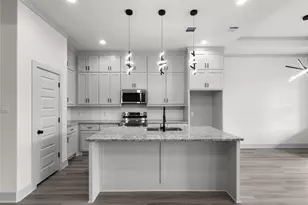 617 N Dwight Ave, Dallas, TX 75211 - Photo 6