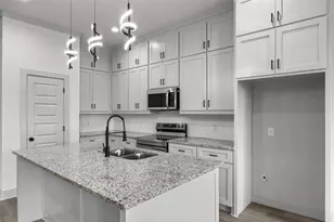 617 N Dwight Ave, Dallas, TX 75211 - Photo 8