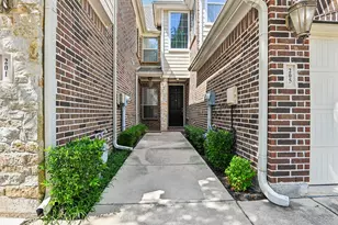205 Milan St, Lewisville, TX 75067 - Photo 4