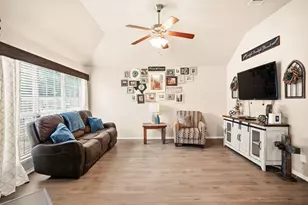 112 Sumac Dr, Waxahachie, TX 75165 - Photo 4