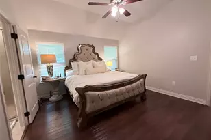 718 E Walcott St, Pilot Point, TX 76258 - Photo 10