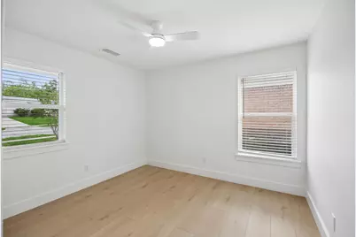 3538 Cloverdale Lane, Farmers Branch, TX 75234 - Photo 26