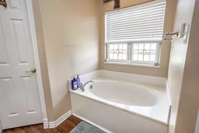 908 Wheeler Creek Drive, Gainesville, TX 76240 - Photo 28