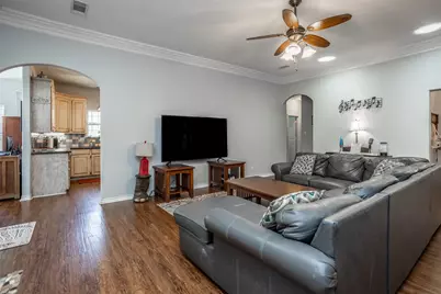 908 Wheeler Creek Drive, Gainesville, TX 76240 - Photo 4