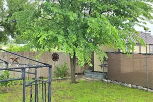 119 Enchanted Lakes Dr, Azle, TX 76020 - Photo 34