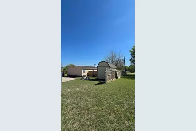 119 Enchanted Lakes Drive, Azle, TX 76020 - Photo 4