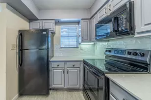 2733 Silver Creek Dr, Arlington, TX 76006 - Photo 6