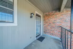 2733 Silver Creek Dr, Arlington, TX 76006 - Photo 14