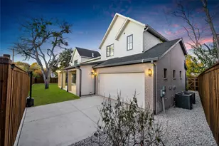 7004 Irongate Ln, Dallas, TX 75214 - Photo 38