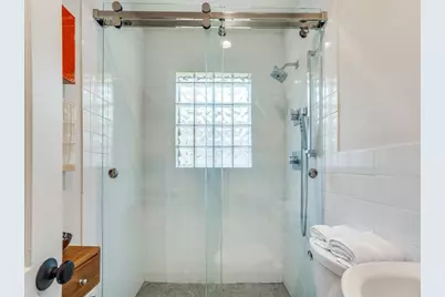 404 N Montreal Avenue, Dallas, TX 75208 - Photo 16