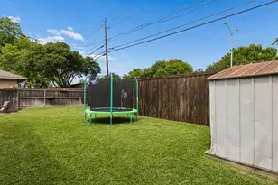 10677 Larchfield Ln, Dallas, TX 75238 - Photo 28