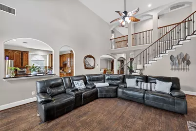 802 Myers Meadow Drive, Garland, TX 75043 - Photo 6